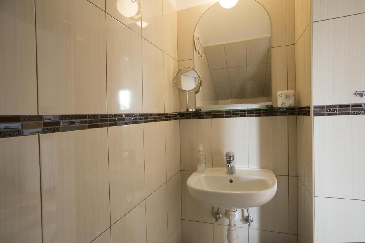 Apartments By The Sea Mavarstica, Ciovo - 12696 โตรกีร์ ภายนอก รูปภาพ